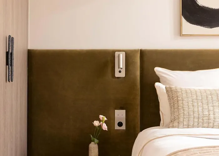 Harmony Collection I 2br 4p Opera Grevin Paris